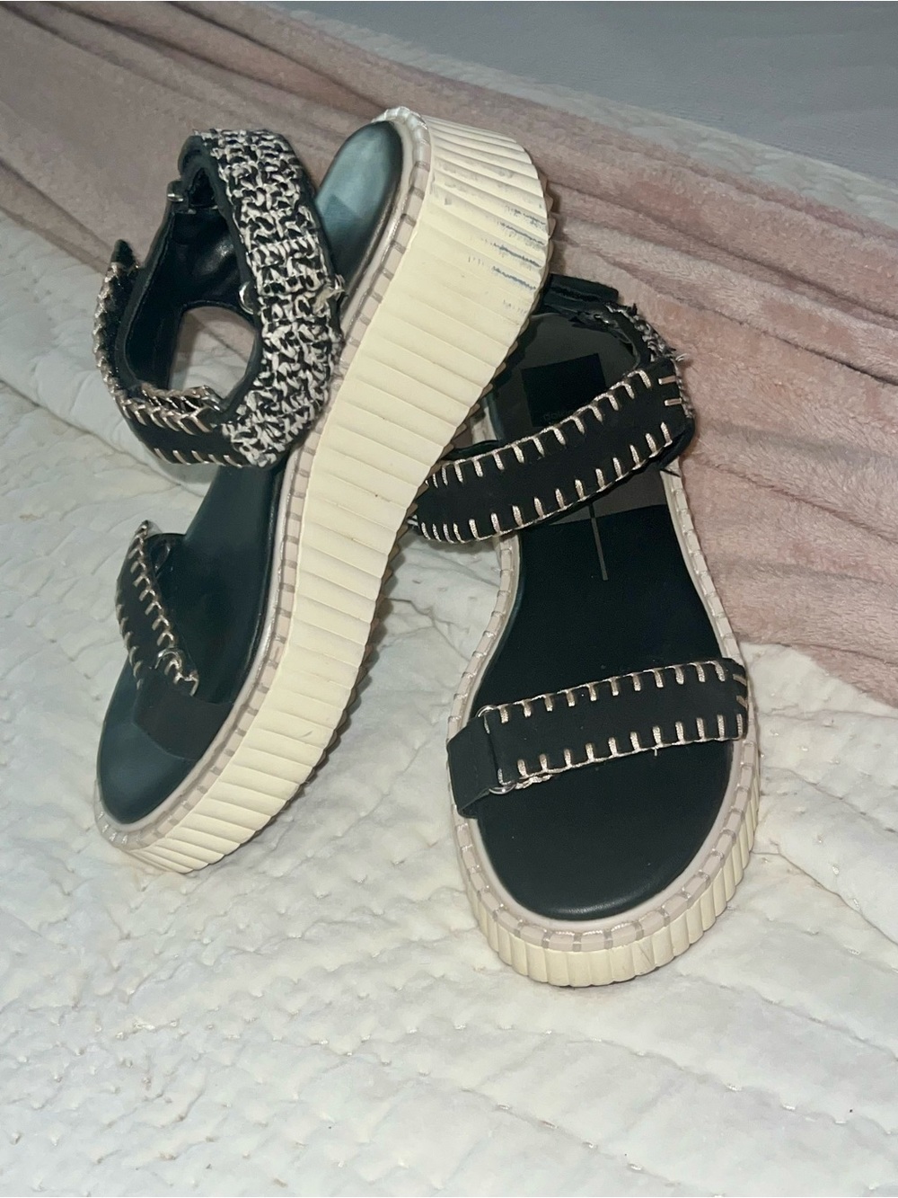 Dolce Vita Women’s Black and white Platform Sandals